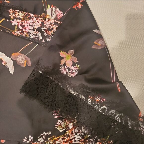 Victoria Secrets Satin Floral Print Skirt - Picture 5 of 8